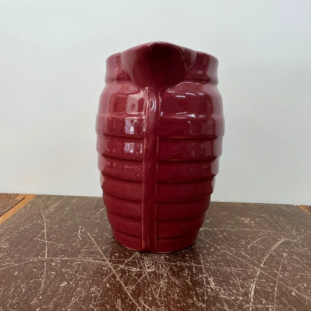 Vintage USA Pottery‎ Pitcher Red Wine Ribbed Design Kitchen Decor Rustic